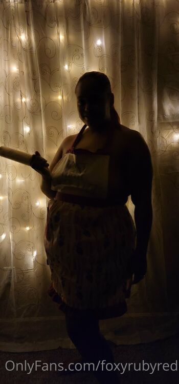 FoxyRubyRe / foxyrubyred nude photo #17