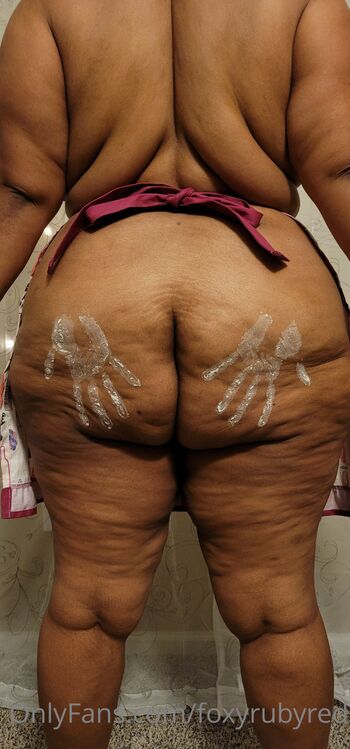 FoxyRubyRe / foxyrubyred nude photo #26