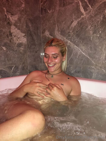 Francesca / franchuvip nude photo #17