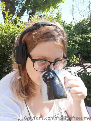 HUGE NATURAL BOOB / frankysfreetime nude photo #2