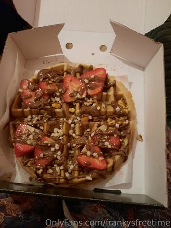 HUGE NATURAL BOOB / frankysfreetime nude photo #18