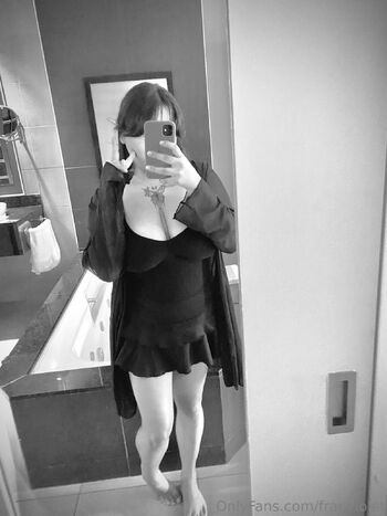 OnlyFans / franviolet nude photo #34