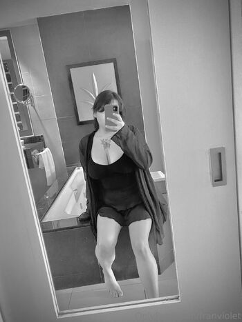 OnlyFans / franviolet nude photo #35