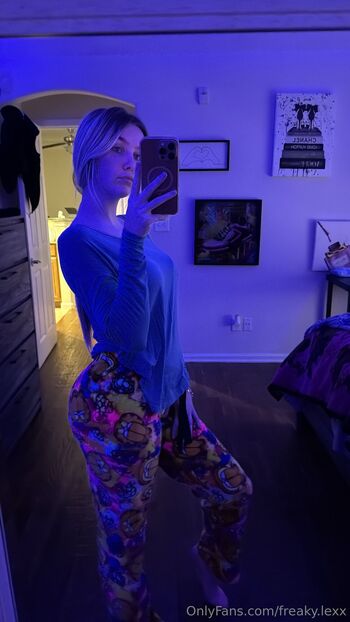 Alexxi / freaky.lexx / alexxis.pittman / alexxispittman / whiteclawlexxi nude photo #16