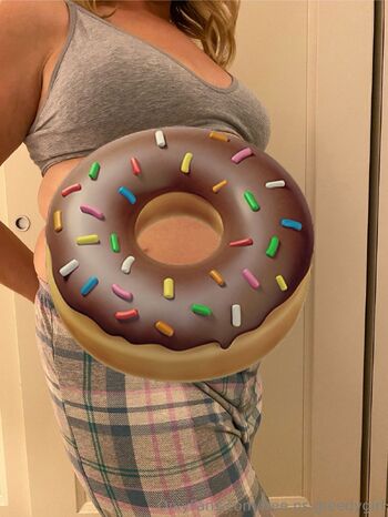 Free Positivley Stuffed Greedy Gir / free.ps.greedygirl nude photo #1