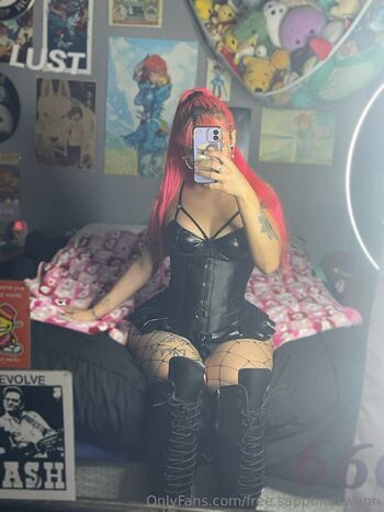 Free Sapphire Swan / free.sapphireswann nude photo #36