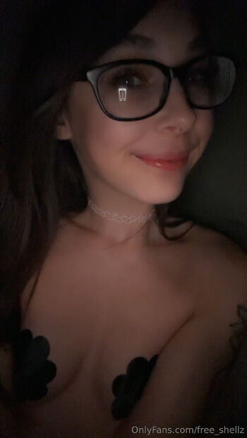 Free shellz, by the ci-shore / free_shellz nude photo #10