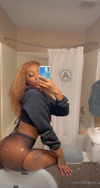 Aaliyah Ali / freeaaliyahh nude photo #6