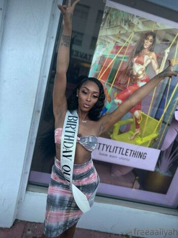 Aaliyah Ali / freeaaliyahh nude photo #10