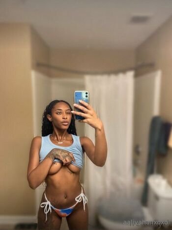 Aaliyah Ali / freeaaliyahh nude photo #18