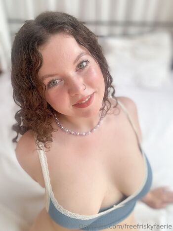 friskyfaerie hairy puss / freefriskyfaerie nude photo #15