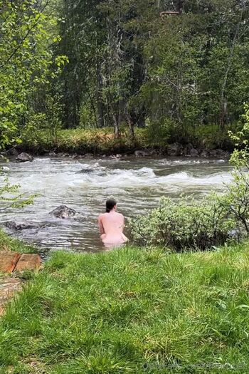 Adeline Frost / freefrost nude photo #17