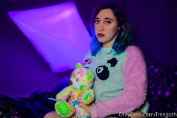 Free got / freegoth nude photo #6