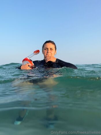 Kallie Ke / freekalliekee nude photo #10