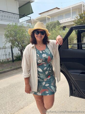 Kallie Ke / freekalliekee nude photo #11