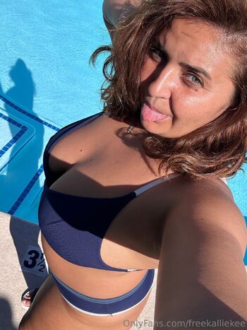 Kallie Ke / freekalliekee nude photo #17