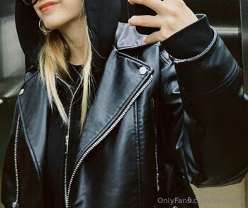 Kati / freekatie nude photo #17