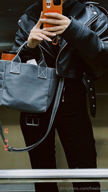 Kati / freekatie nude photo #23