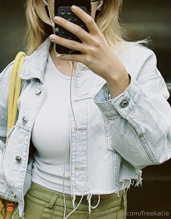 Kati / freekatie nude photo #26