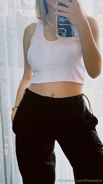 Kati / freekatie nude photo #27