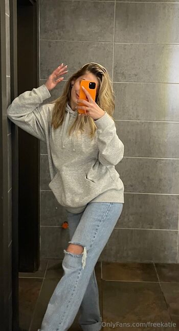 Kati / freekatie nude photo #30