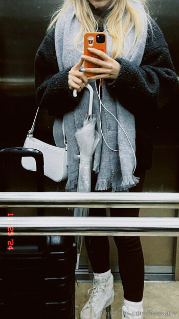 Kati / freekatie nude photo #31