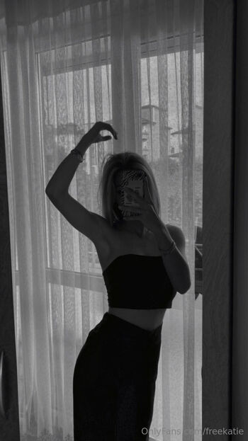 Kati / freekatie nude photo #32