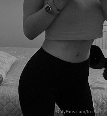 Kati / freekatie nude photo #34