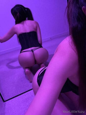 Yuz / freelittleyuzu nude photo #6