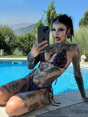 maze / freem0rguekitty / m0rguekittyy / m0rguekitty nude photo #13