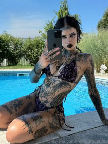 maze / freem0rguekitty / m0rguekittyy / m0rguekitty nude photo #14