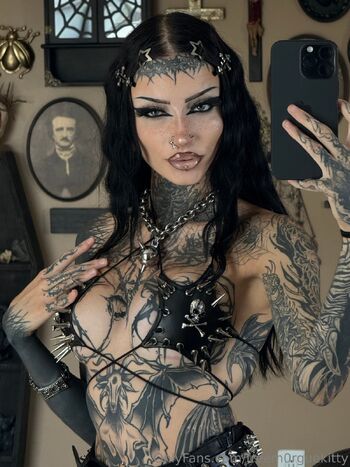 maze / freem0rguekitty / m0rguekittyy / m0rguekitty nude photo #37