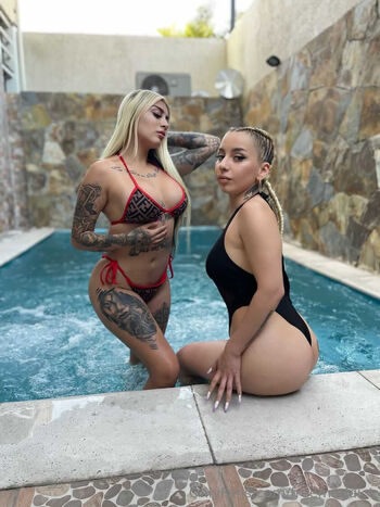 V E S A N I A - DOM FETIS / freemaddict nude photo #14