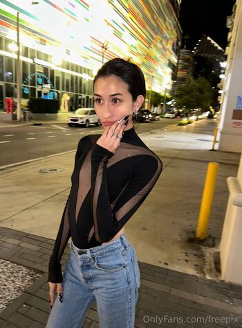 1 TRANS ON OF / freepix nude photo #31