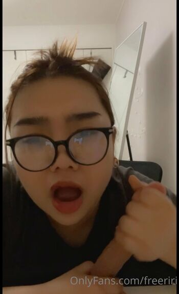 u8542308 / freeriri nude photo #9