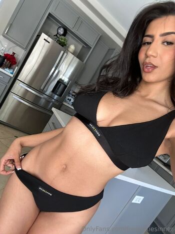 Roxie Sinne / freeroxiesinner nude photo #12