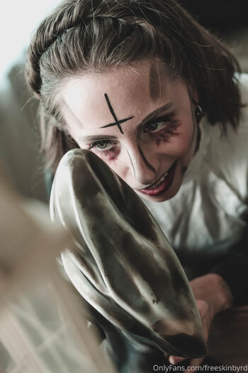 Mistress Noeli / freeskinbyrd nude photo #38