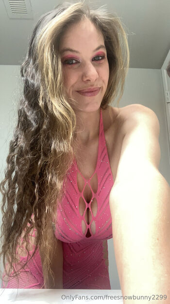 FreeSnowbunny229 / freesnowbunny2299 nude photo #2