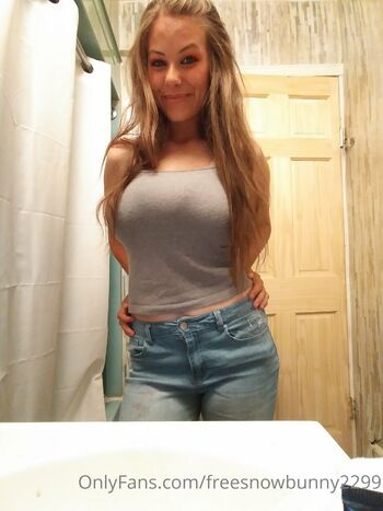 FreeSnowbunny229 / freesnowbunny2299 nude photo #39