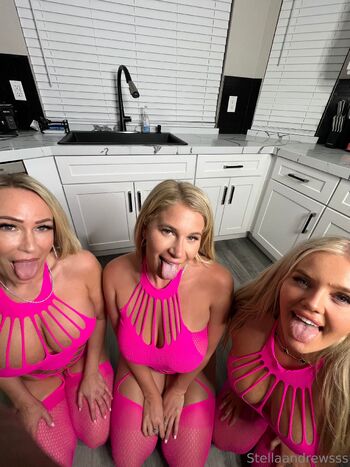 Stella Andrew / freestellaandrewsss nude photo #34