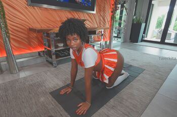 TWERKITA / freetwerk nude photo #8