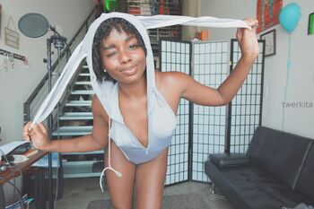 TWERKITA / freetwerk nude photo #16