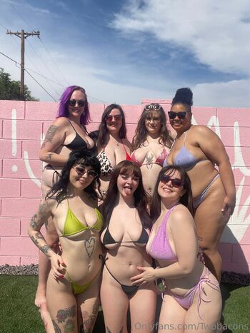 TwoBacons FREE / freetwobacons nude photo #4