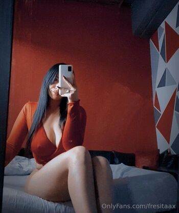 𝐂𝐚𝐧𝐝𝐞𝐥𝐚𝐱𝐱𝐱 / fresitaax nude photo #39