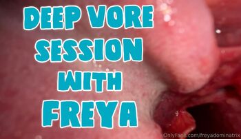 Freya Sylva / freyadominatrix nude photo #1