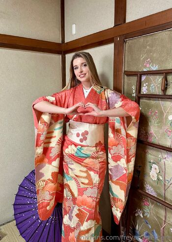 Freya Maye / freyamayerhere nude photo #16