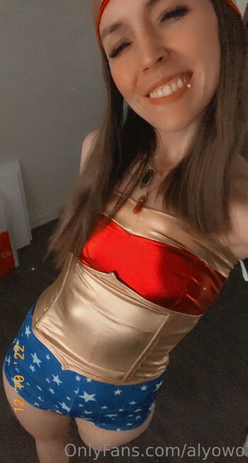 Freyja Lun / freyjaluna / lovelylanarenee nude photo #29