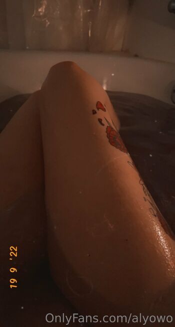 Freyja Lun / freyjaluna / lovelylanarenee nude photo #34