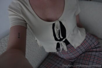 V / fromqueenvenus / shesinshibari nude photo #6