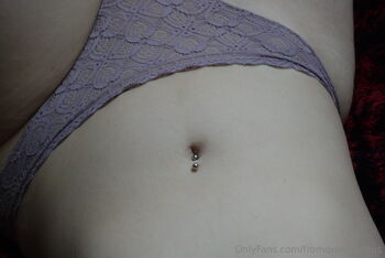 V / fromqueenvenus / shesinshibari nude photo #9